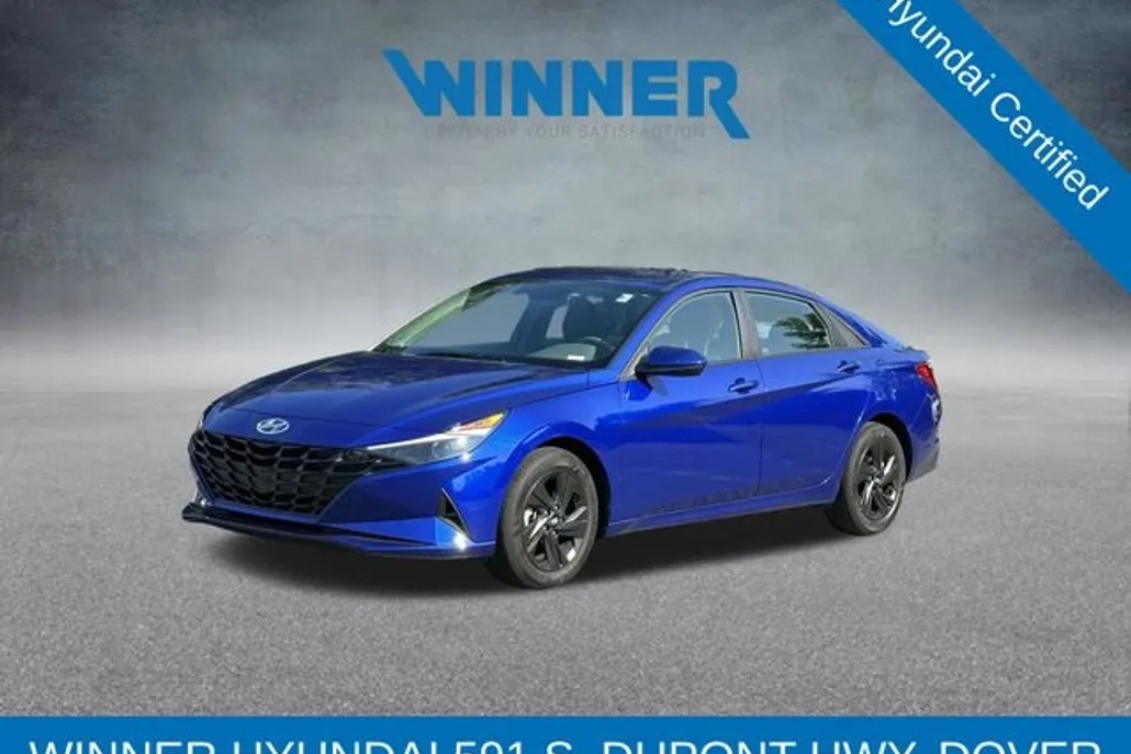 2023 Hyundai Elantra SEL photo 1
