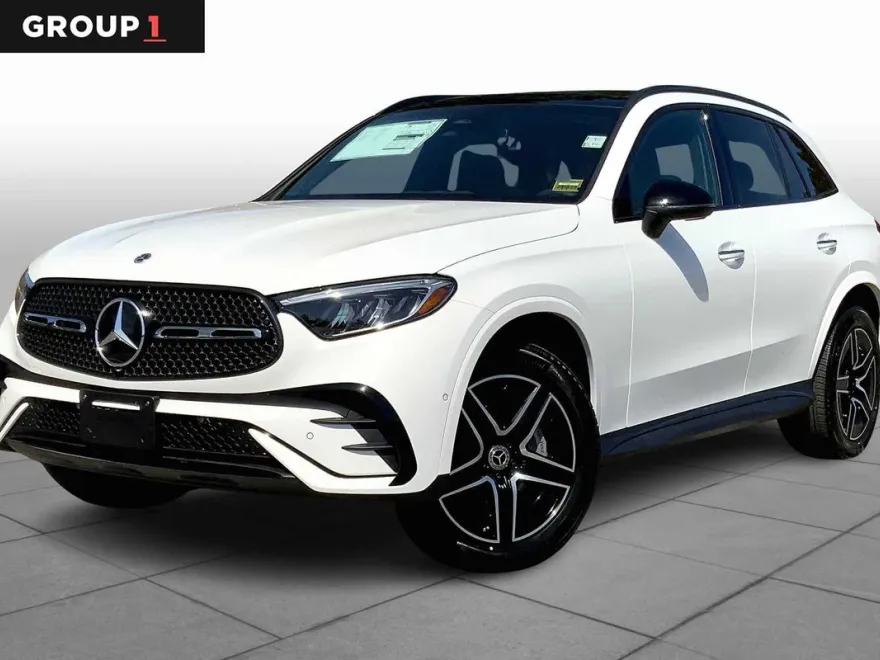 2025 Mercedes Benz GLC 300 4MATIC photo 1