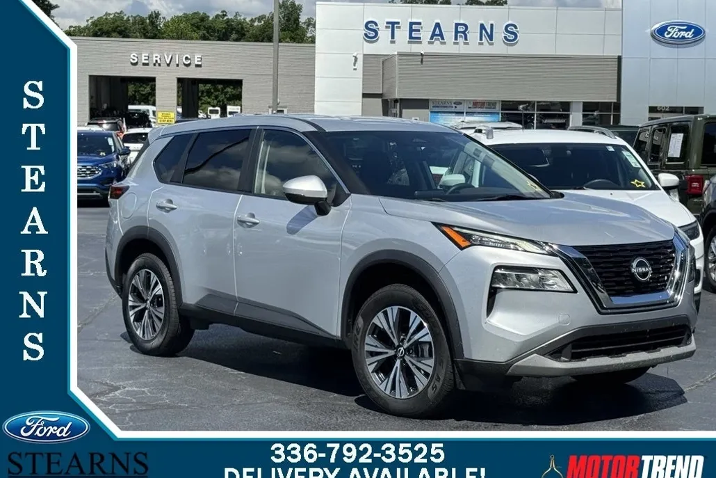 2022 Nissan Rogue SV photo 1