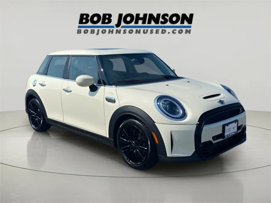 2023 Mini Cooper 4 Door Hardtop S photo 1