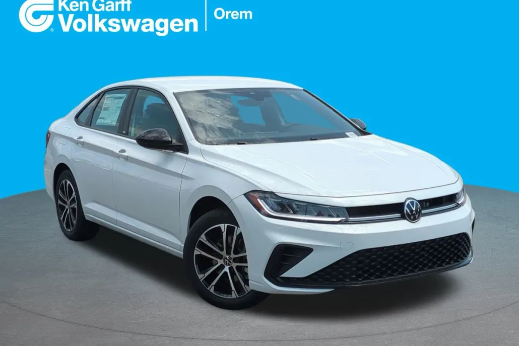 2025 Volkswagen Jetta Sport photo 1