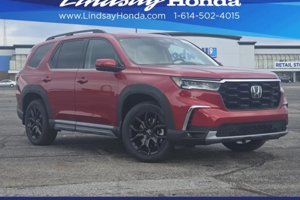 2025 Honda Pilot Touring photo 1