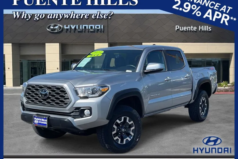 2023 Toyota Tacoma TRD photo 1