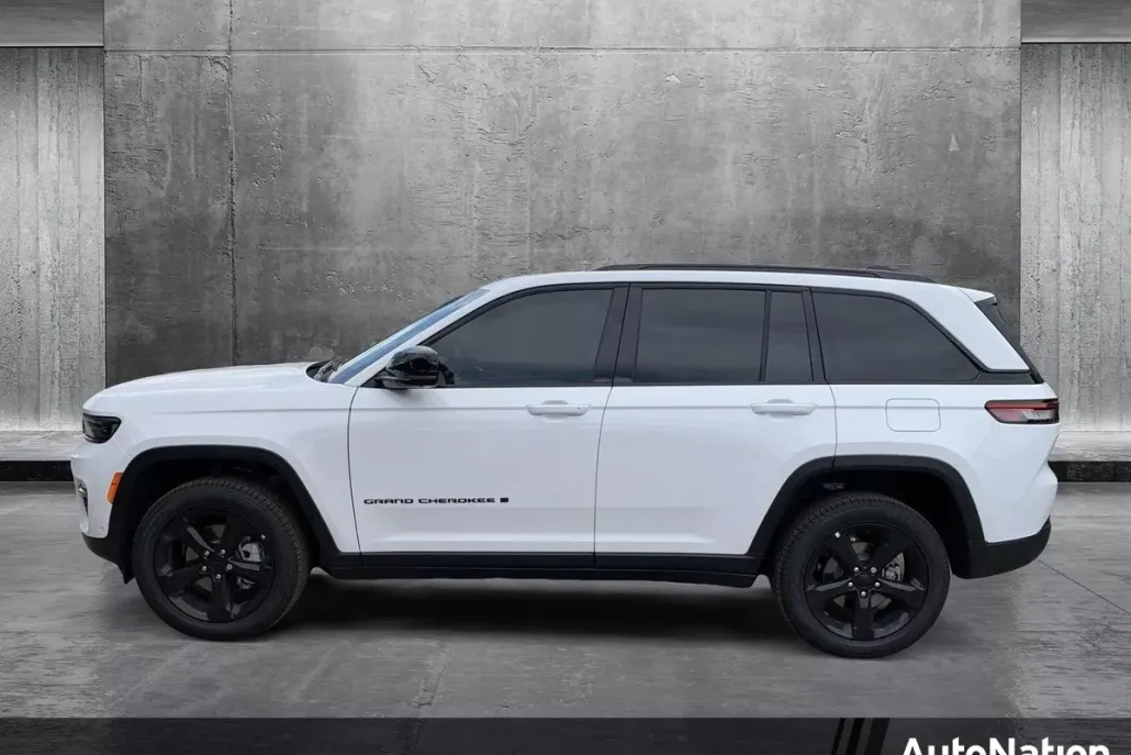2025 Jeep Grand Cherokee Limited photo 1