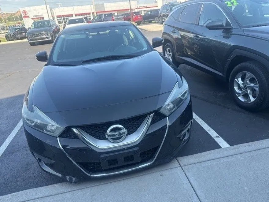 2016 Nissan Maxima SR photo 1