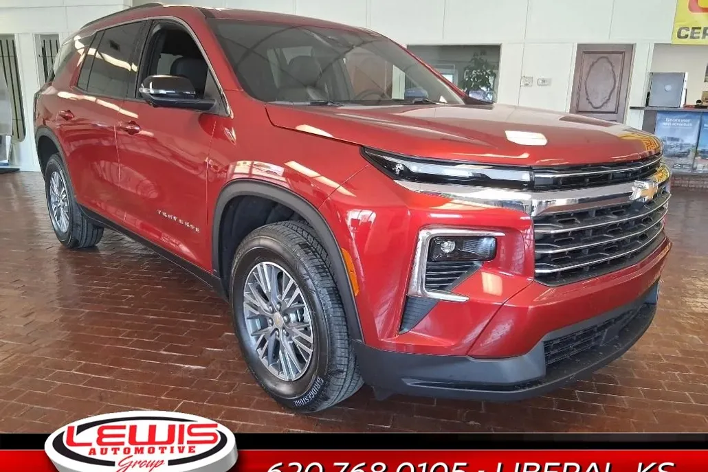 2025 Chevrolet Traverse photo 1