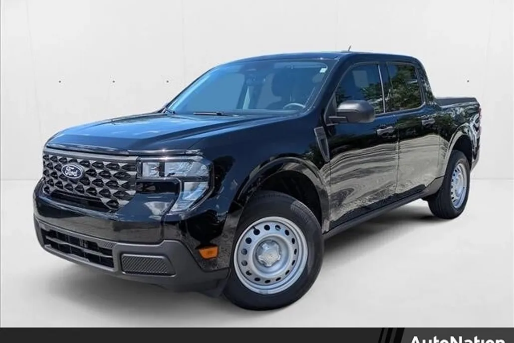 2025 Ford Maverick XL photo 1