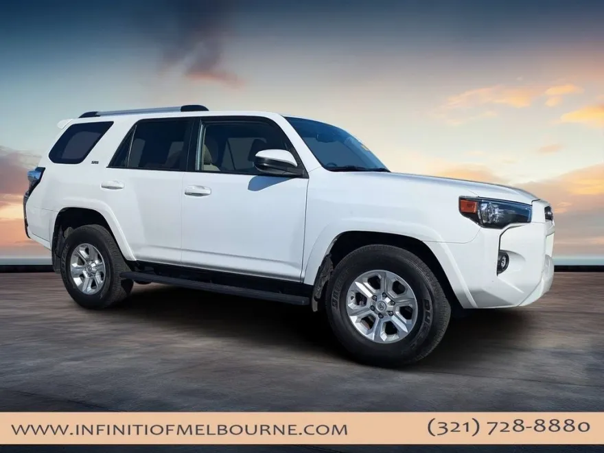 2023 Toyota 4Runner SR5 photo 1