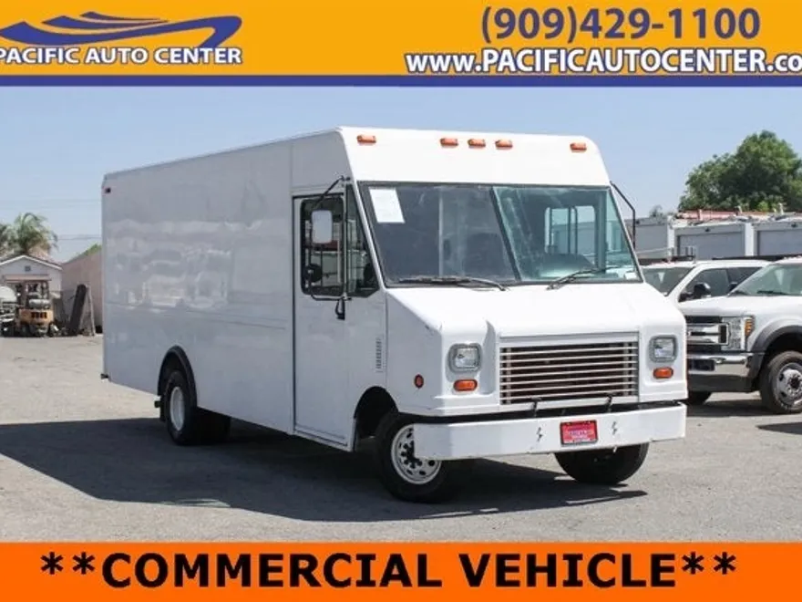 2005 Ford E-450 photo 1