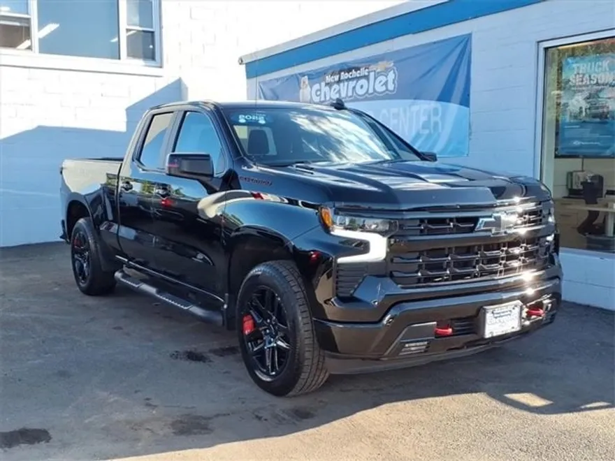 2022 Chevrolet Silverado 1500 RST photo 1