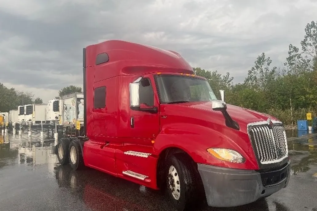 2019 International LT625 LT photo 1