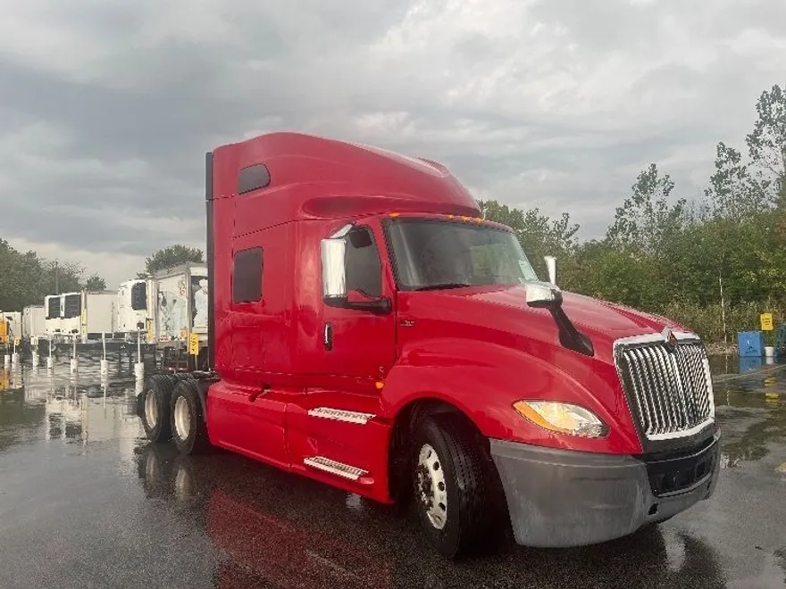 2019 International LT625 LT photo 1