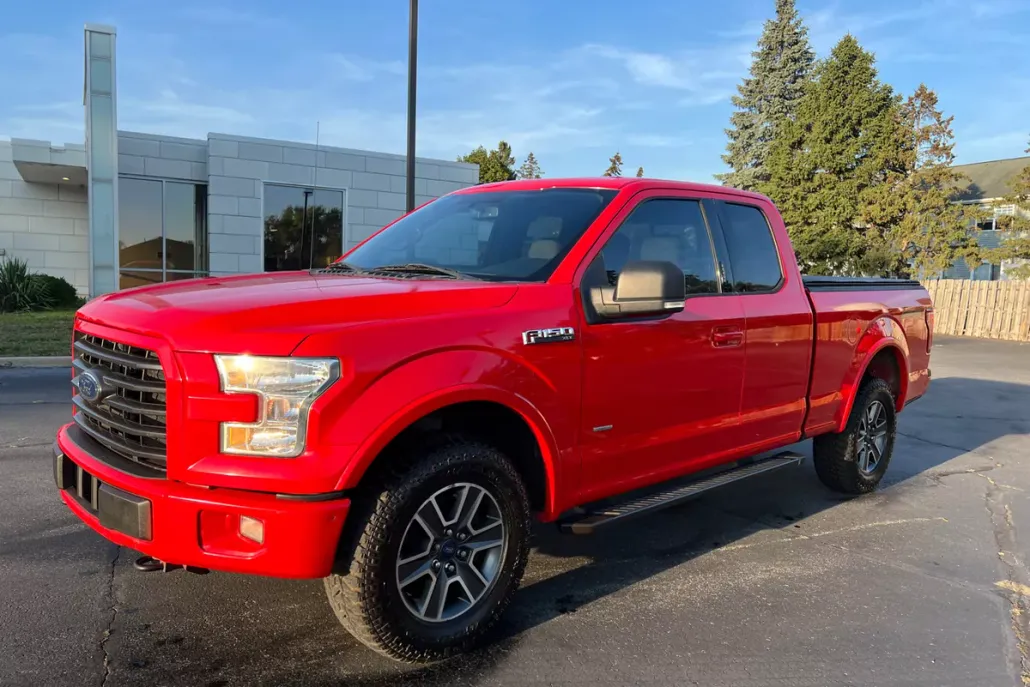 2015 Ford F-150 XLT photo 1