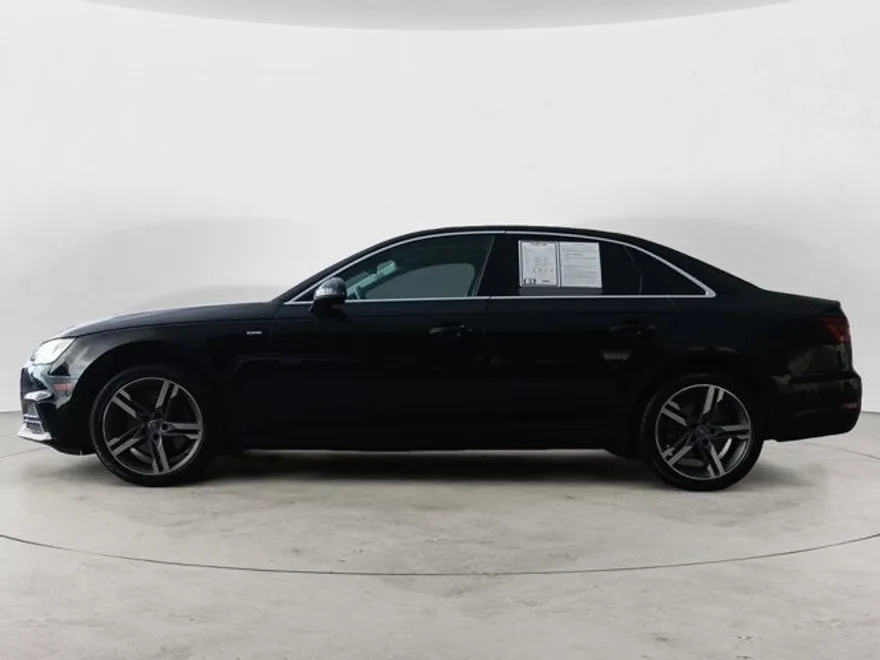 2018 Audi A4 Premium Plus photo 1