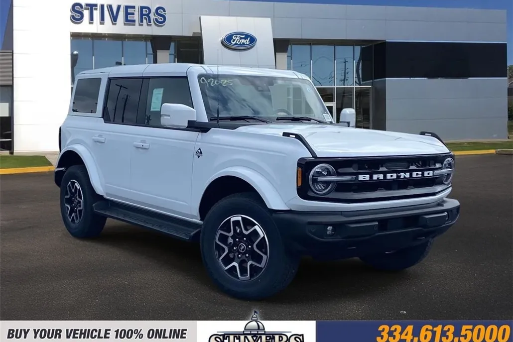 2025 Ford Bronco Outer Banks photo 1