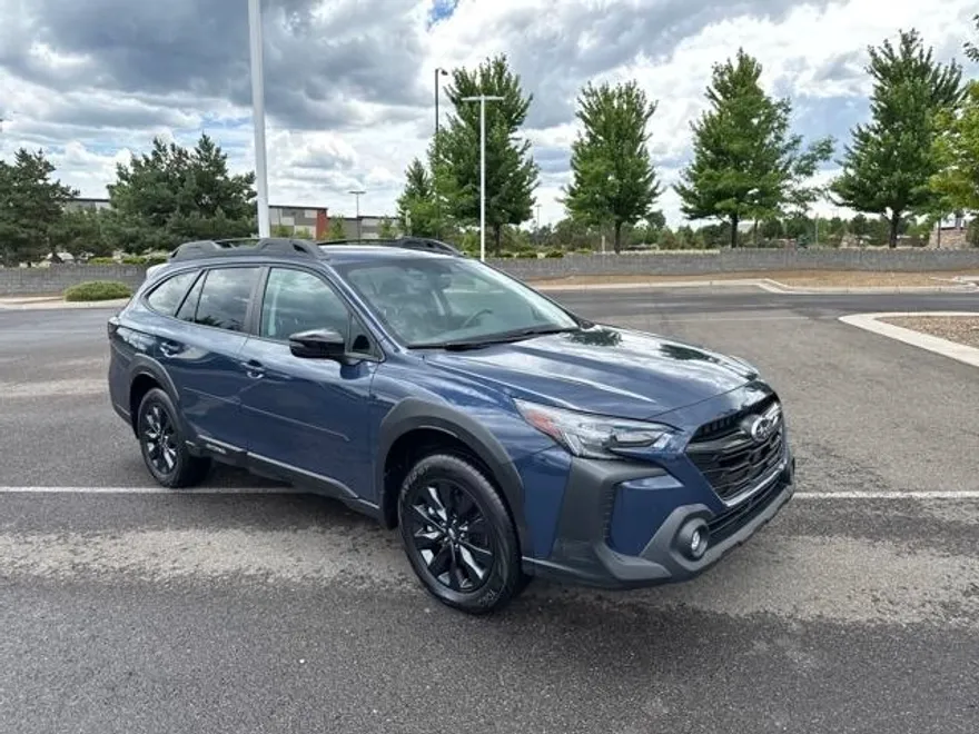 2023 Subaru Outback Onyx Edition photo 1