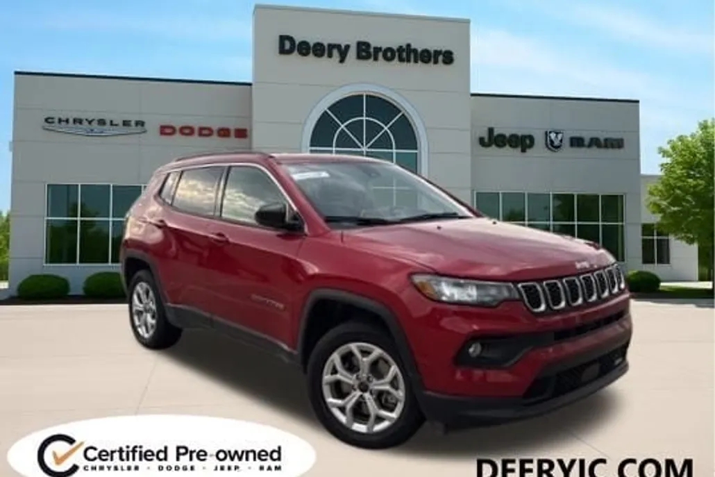 2025 Jeep Compass North Edition Latitude photo 1