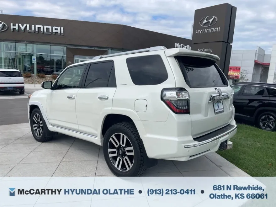 2020 Toyota 4Runner Limited photo 1
