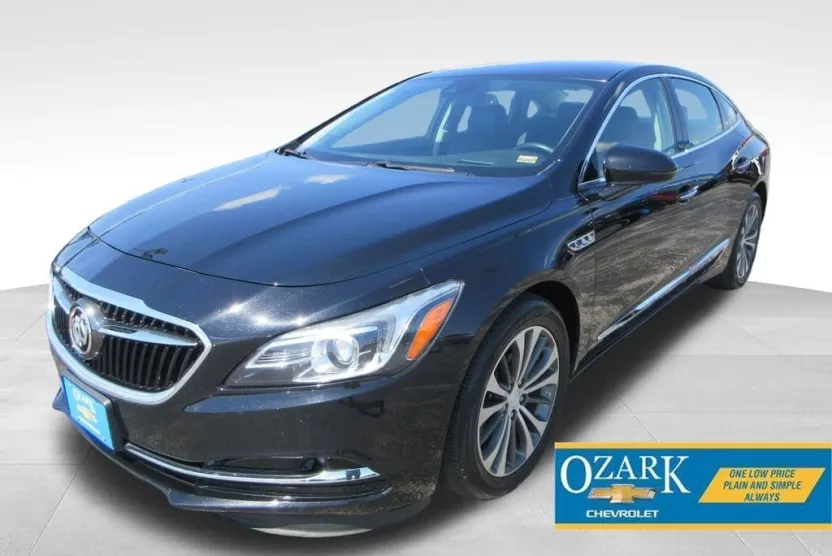 2017 Buick LaCrosse Premium I photo 1