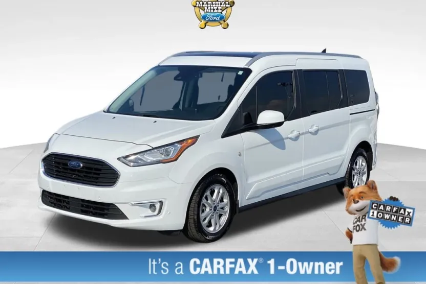 2020 Ford Transit Connect Titanium photo 1