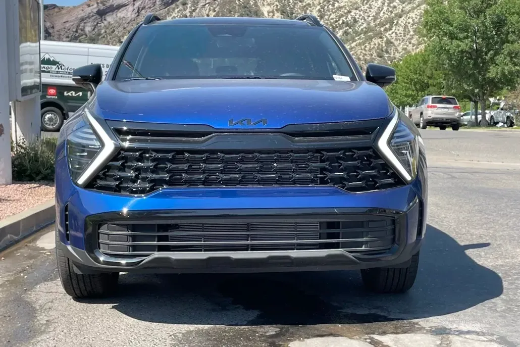 2025 Kia Sportage X-Line photo 1