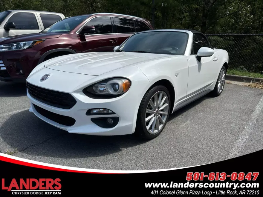 2018 Fiat 124 Spider Lusso photo 1