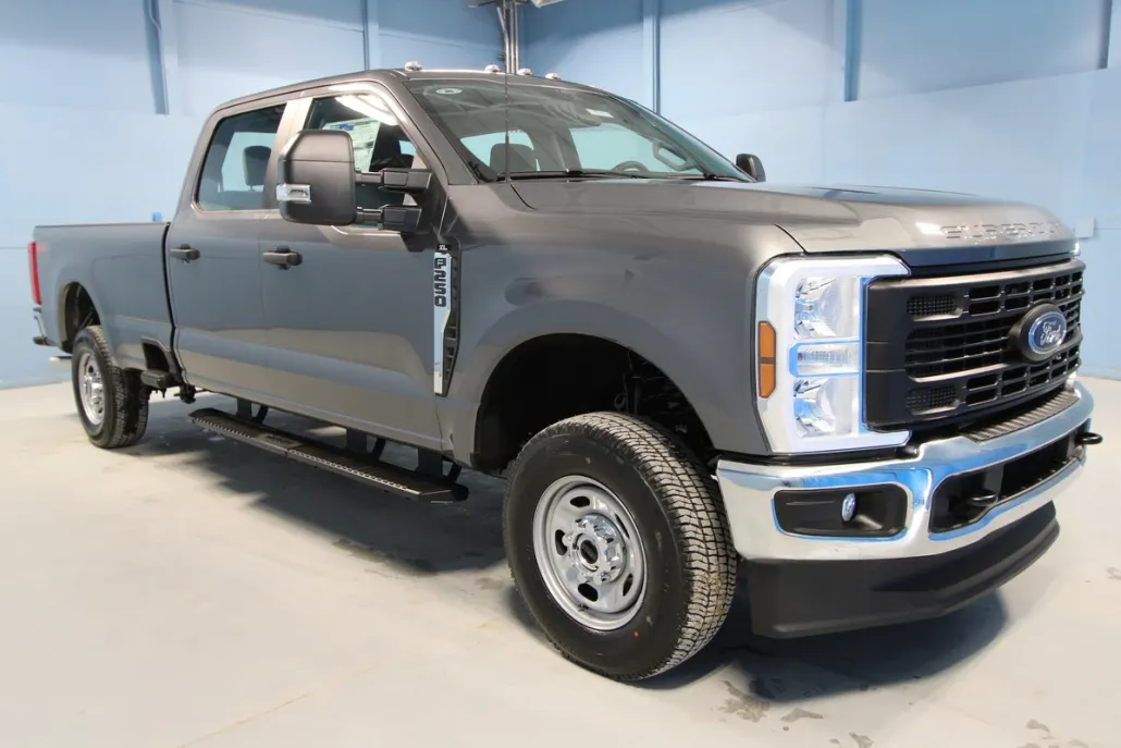 2025 Ford F-250 XL photo 1