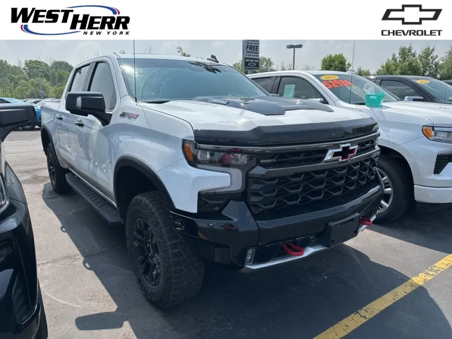2024 Chevrolet Silverado 1500 ZR2 photo 1