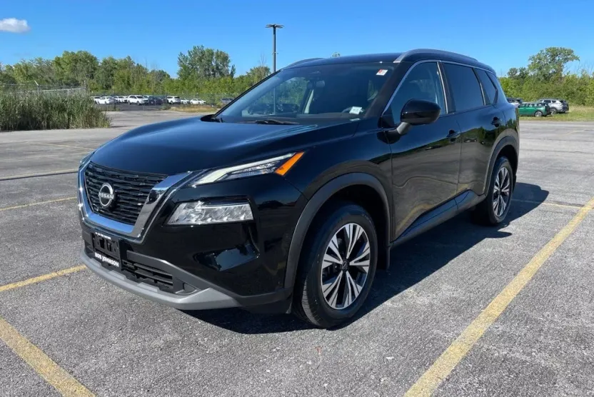 2023 Nissan Rogue SV AWD photo 1