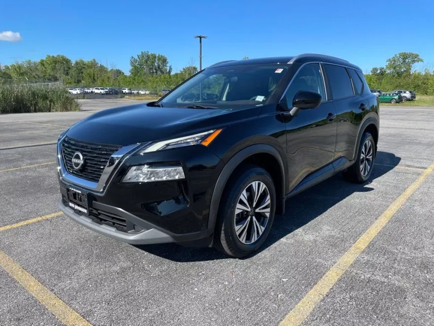 2023 Nissan Rogue SV AWD photo 1