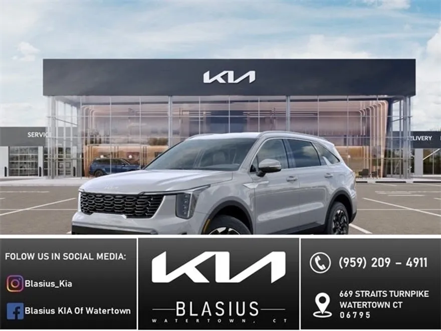 2025 Kia Sorento S photo 1