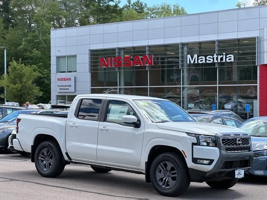 2025 Nissan Frontier Crew Cab SV photo 1