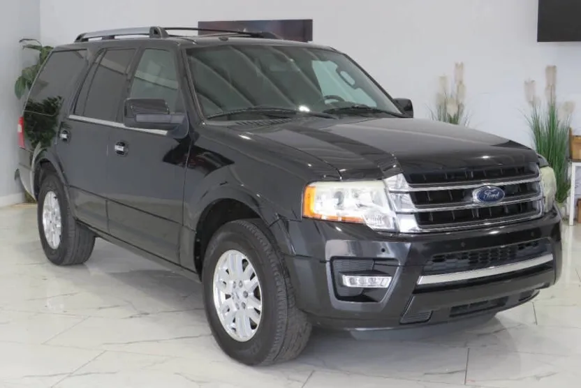 2015 Ford Expedition Limited photo 1