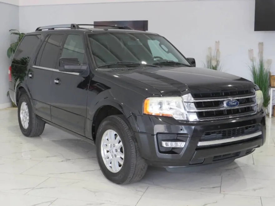 2015 Ford Expedition Limited photo 1