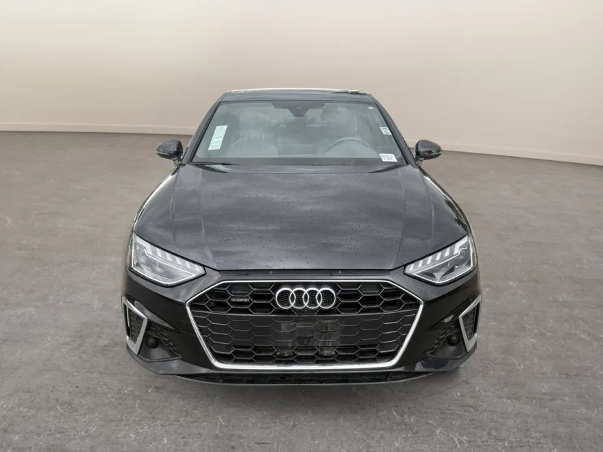 2023 Audi A4 S line Quattro Premium Plus photo 1