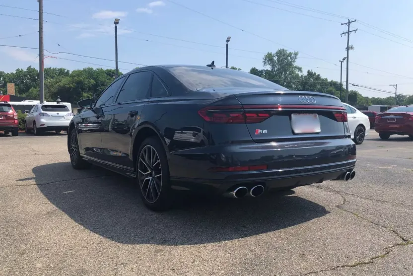 2020 Audi S8 4.0T photo 1