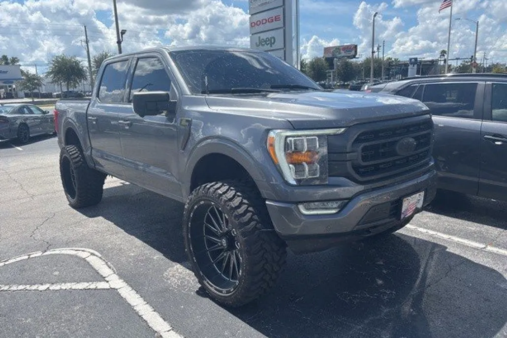2022 Ford F-150 XLT photo 1