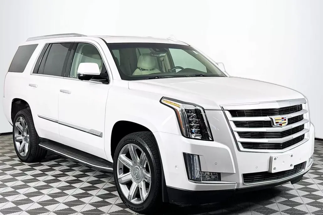 2018 Cadillac Escalade Luxury photo 1