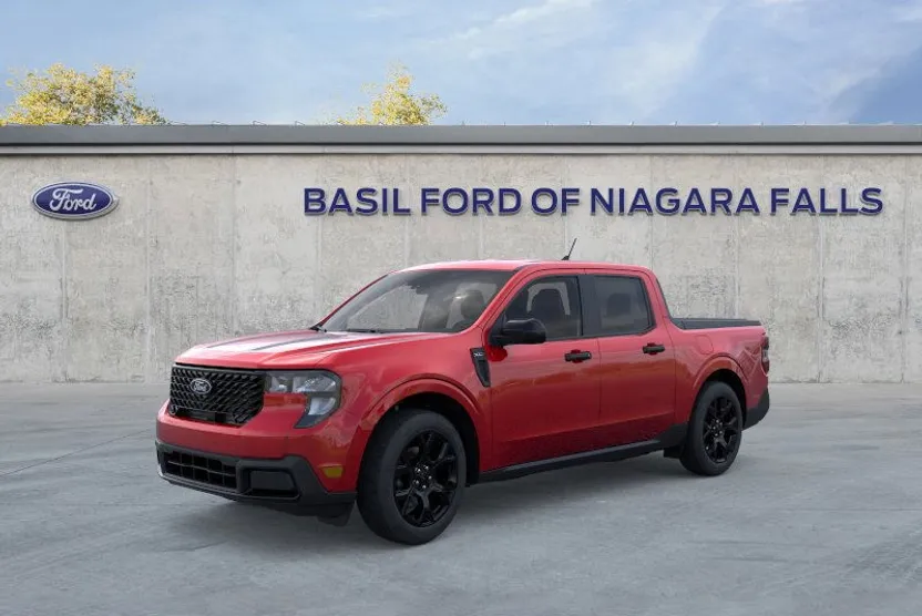 2025 Ford Maverick XLT photo 1