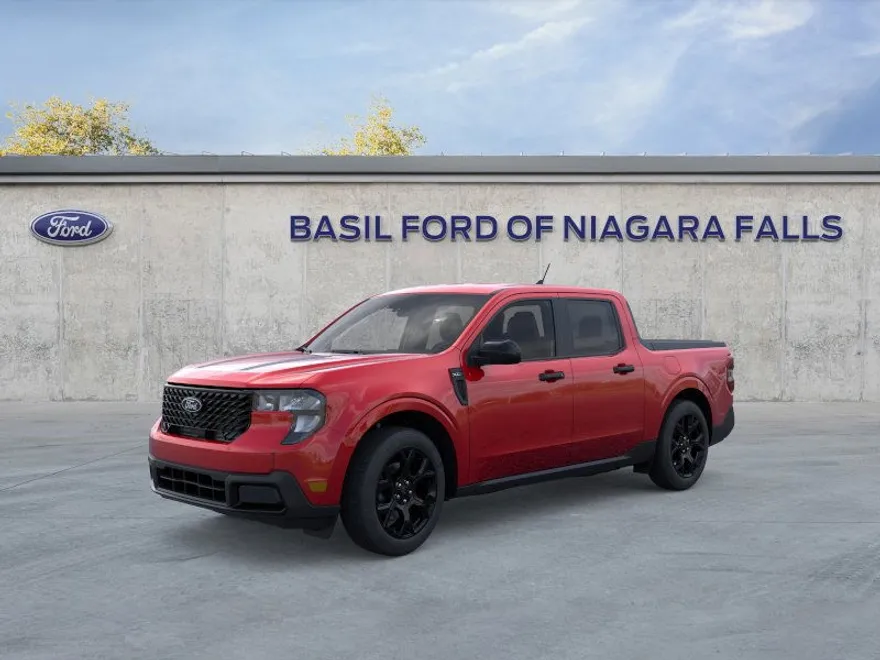2025 Ford Maverick XLT photo 1