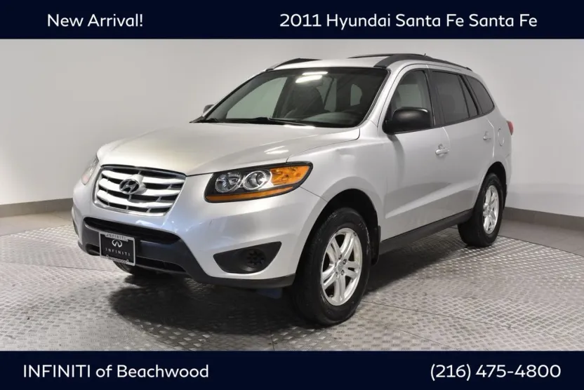 2011 Hyundai Santa Fe GLS Sport photo 1