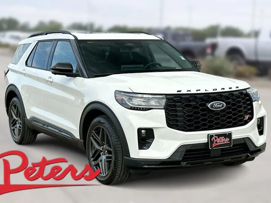 2025 Ford Explorer ST photo 1