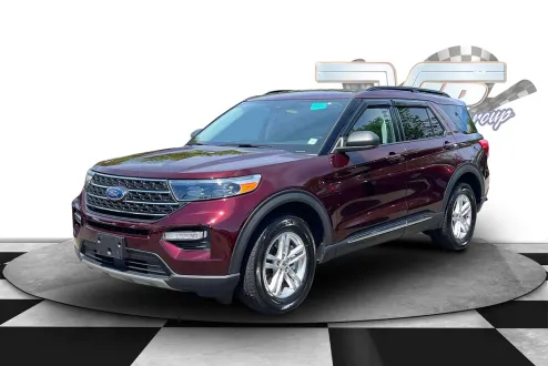 2022 Ford Explorer XLT photo 3