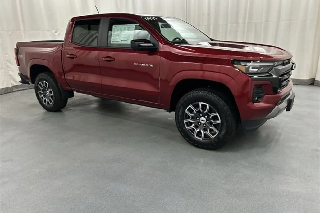 2026 Chevrolet Colorado Z71 photo 1