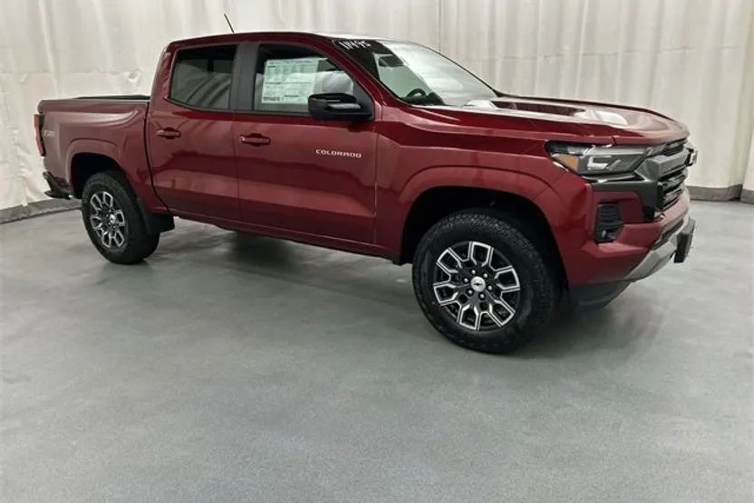 2026 Chevrolet Colorado Z71 photo 1