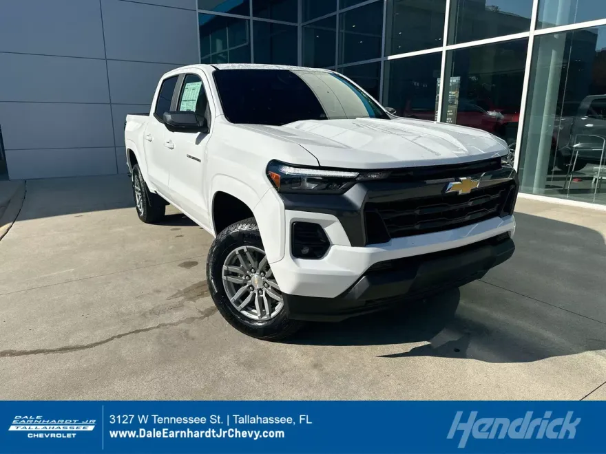 2024 Chevrolet Colorado LT photo 1