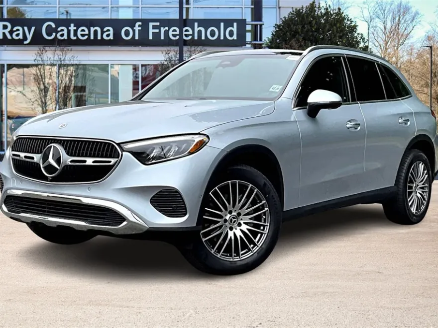 2025 Mercedes Benz GLC 300 4MATIC photo 1