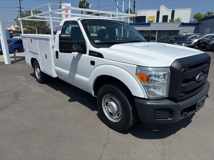2013 Ford F-250 photo 1
