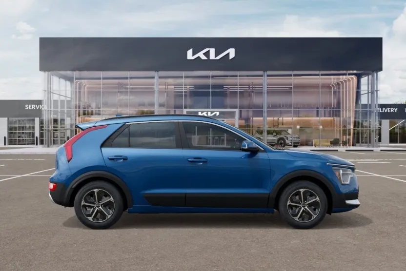 2025 Kia Niro EX photo 1