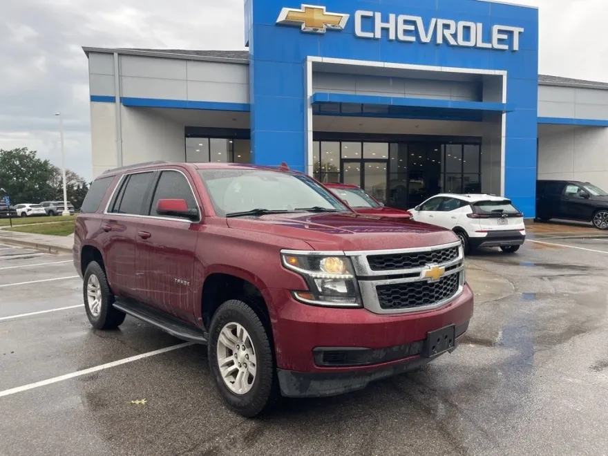 2018 Chevrolet Tahoe LT photo 1